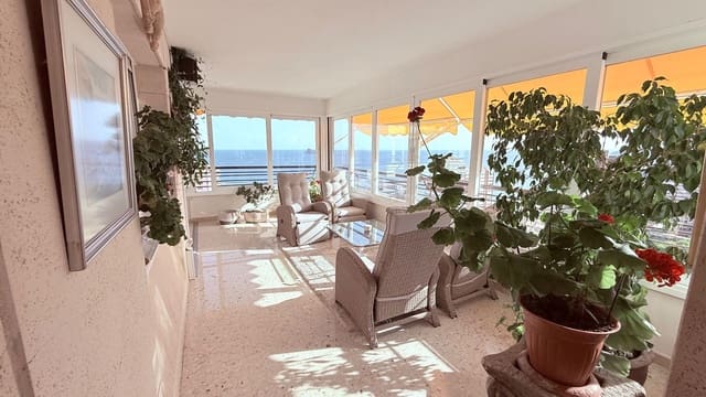 3 chambre Appartement à vendre à Benidorm avec garage - 1 250 000 € (Ref: 9937516)