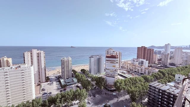 3 chambre Appartement à vendre à Benidorm avec garage - 1 250 000 € (Ref: 9937516)