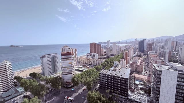 3 chambre Appartement à vendre à Benidorm avec garage - 1 250 000 € (Ref: 9937516)