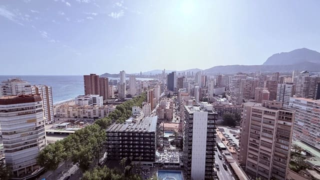 3 chambre Appartement à vendre à Benidorm avec garage - 1 250 000 € (Ref: 9937516)