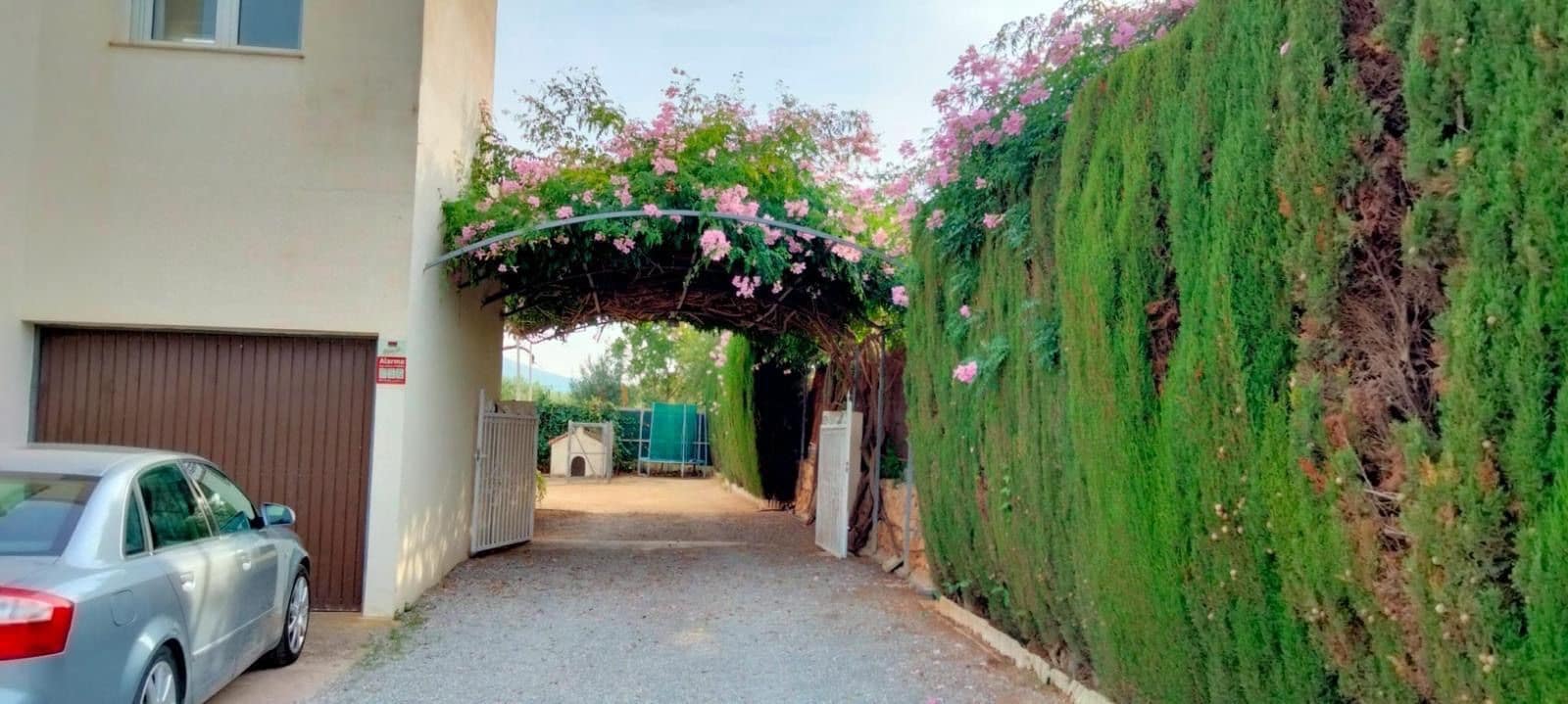 3 slaapkamer Villa te huur in Alfaz del Pi / L'Alfas del Pi met zwembad garage - € 2.850 (Ref: 9951061)