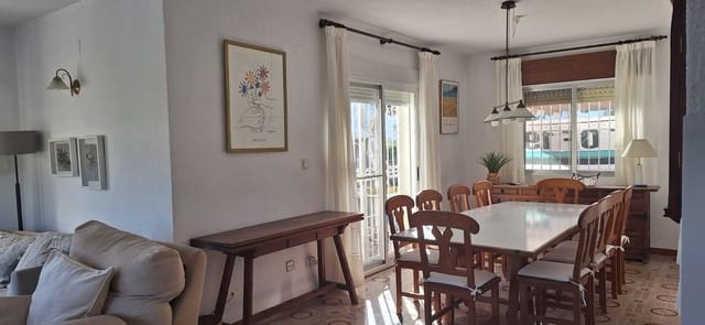 3 soverom Villa til leie i Alfaz del Pi / L'Alfàs del Pi med svømmebasseng garasje - € 2 850 (Ref: 9951061)