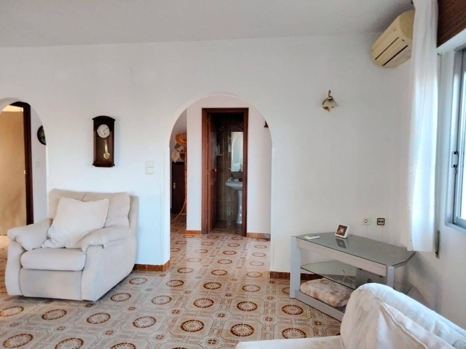 3 slaapkamer Villa te huur in Alfaz del Pi / L'Alfas del Pi met zwembad garage - € 2.850 (Ref: 9951061)