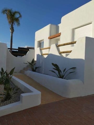 3 soveværelse Villa til salg i Polop med swimmingpool garage - € 575.000 (Ref: 9951062)