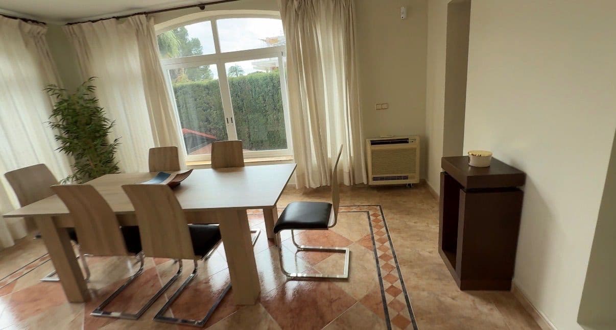 5 sypialnia Willa na sprzedaż w Benidorm z basenem garażem - 895 000 € (Ref: 9951063)
