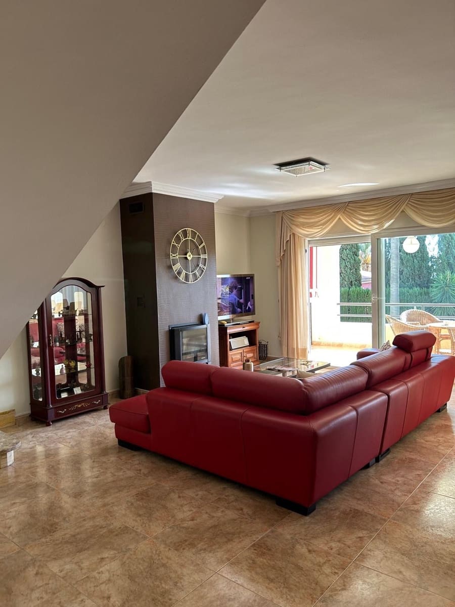 5 sypialnia Willa na sprzedaż w Benidorm z basenem garażem - 895 000 € (Ref: 9951063)