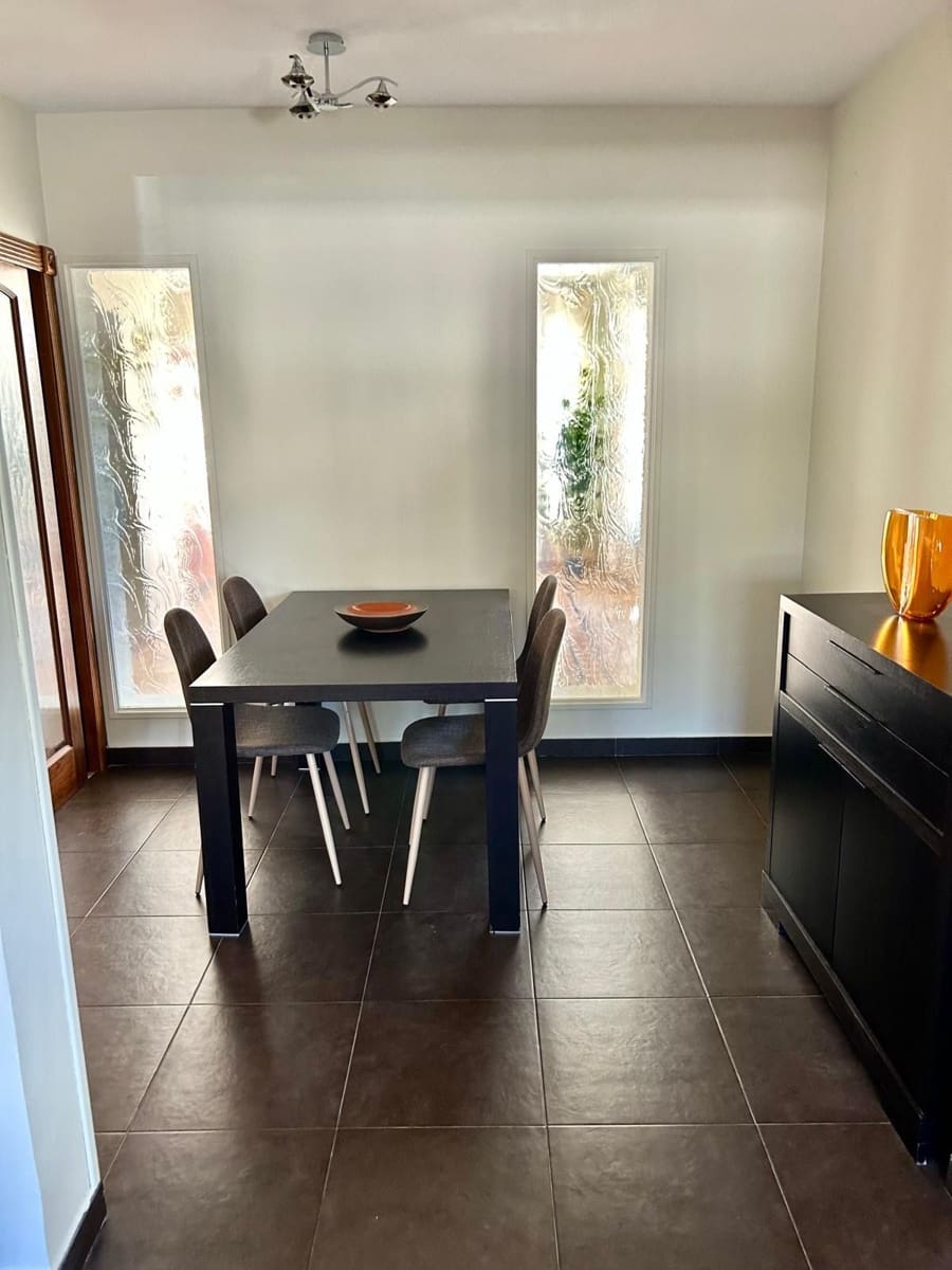 5 sypialnia Willa na sprzedaż w Benidorm z basenem garażem - 895 000 € (Ref: 9951063)