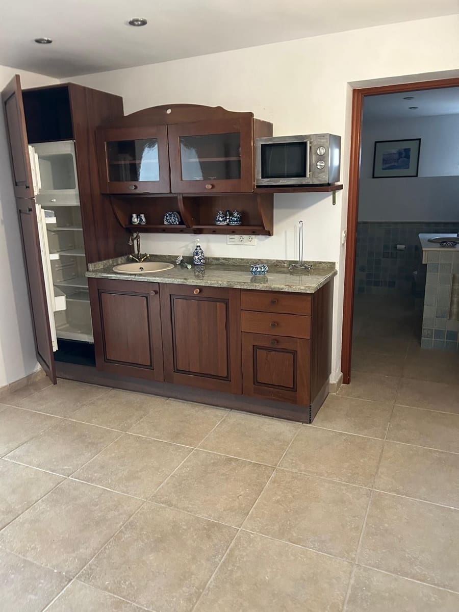 5 sypialnia Willa na sprzedaż w Benidorm z basenem garażem - 895 000 € (Ref: 9951063)