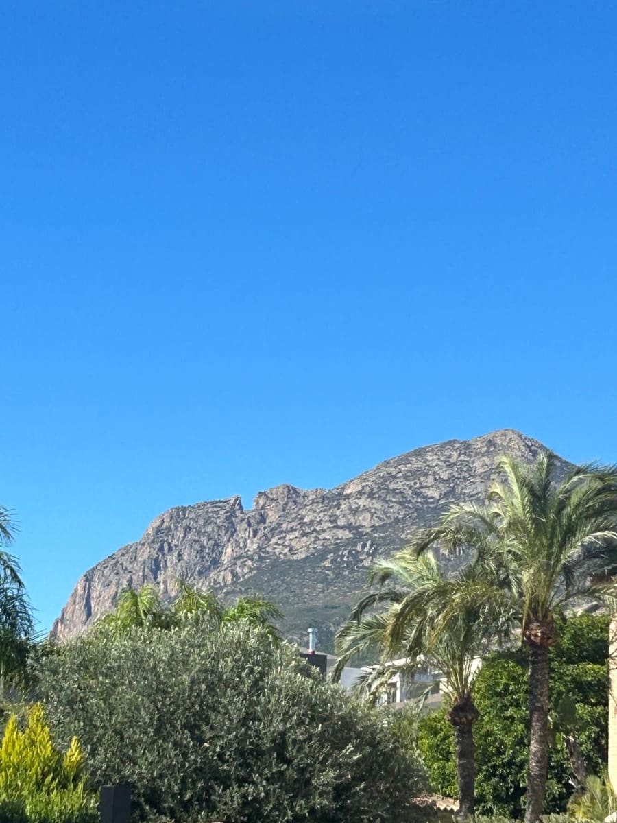 5 sypialnia Willa na sprzedaż w Benidorm z basenem garażem - 895 000 € (Ref: 9951063)