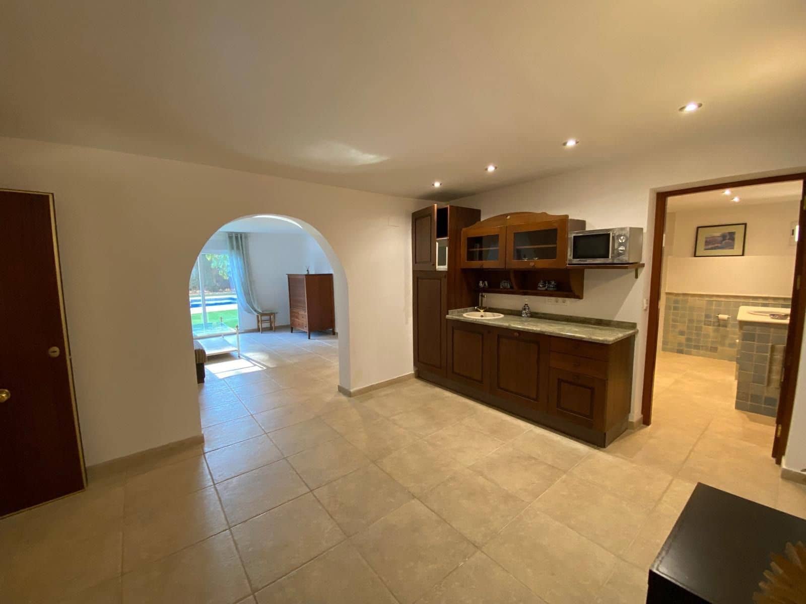 5 sypialnia Willa na sprzedaż w Benidorm z basenem garażem - 895 000 € (Ref: 9951063)