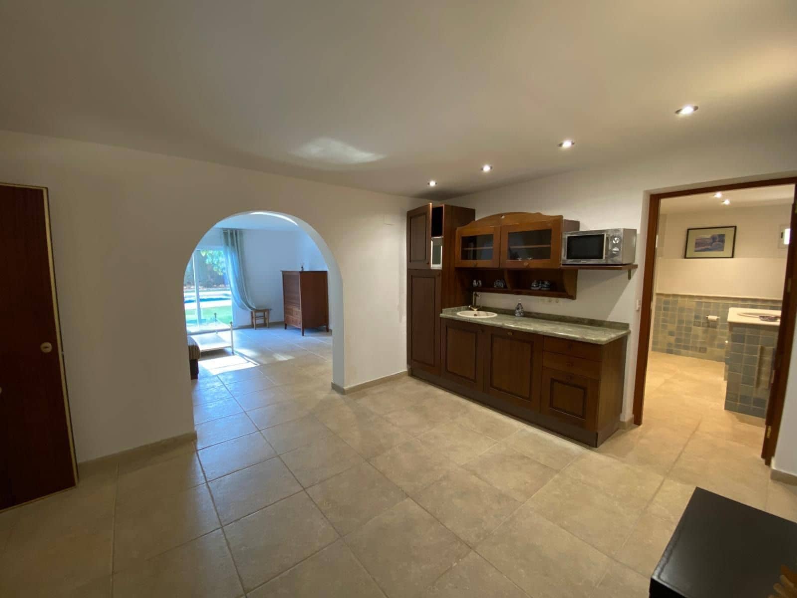 5 sypialnia Willa na sprzedaż w Benidorm z basenem garażem - 895 000 € (Ref: 9951063)