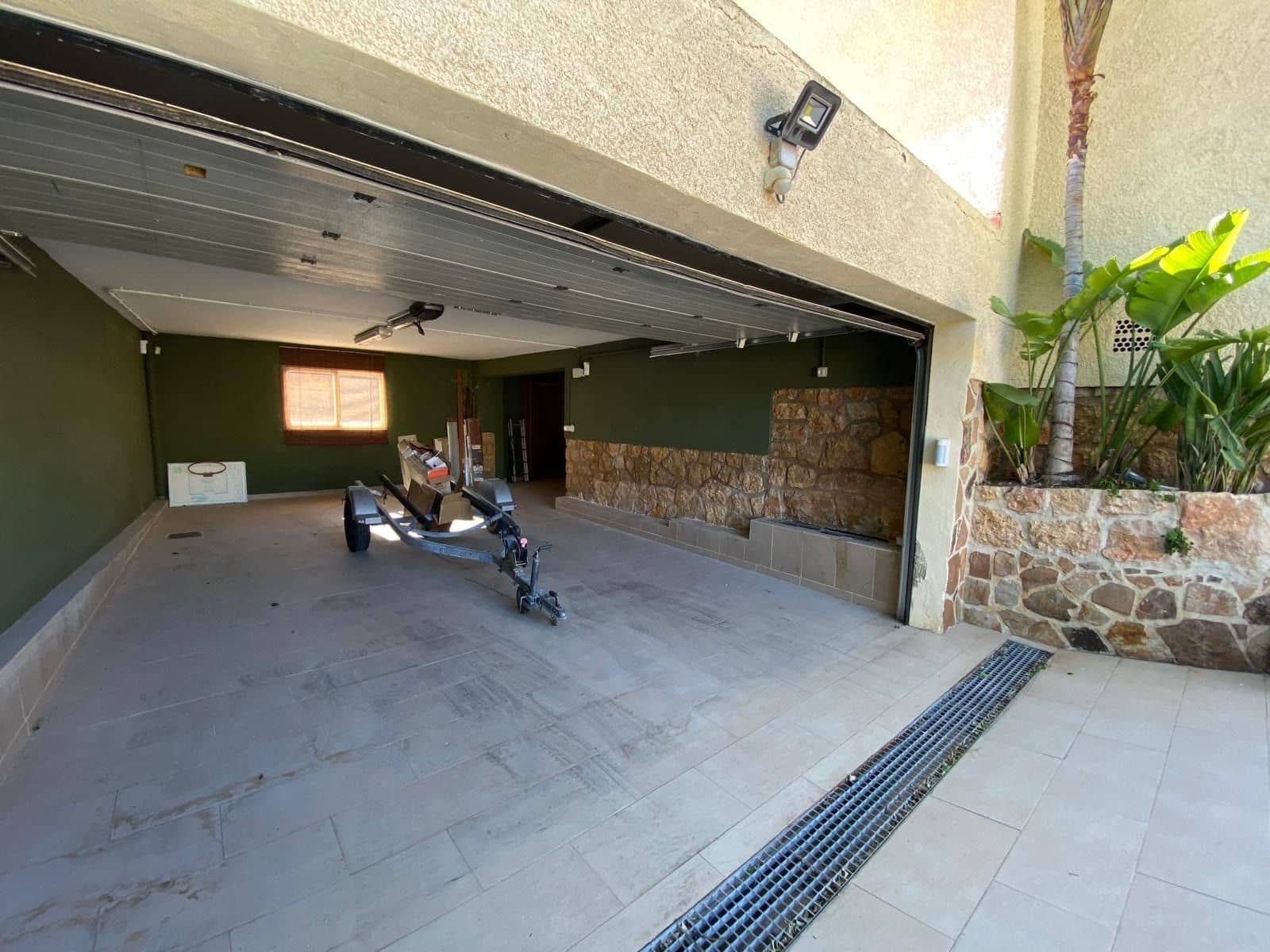 5 sypialnia Willa na sprzedaż w Benidorm z basenem garażem - 895 000 € (Ref: 9951063)