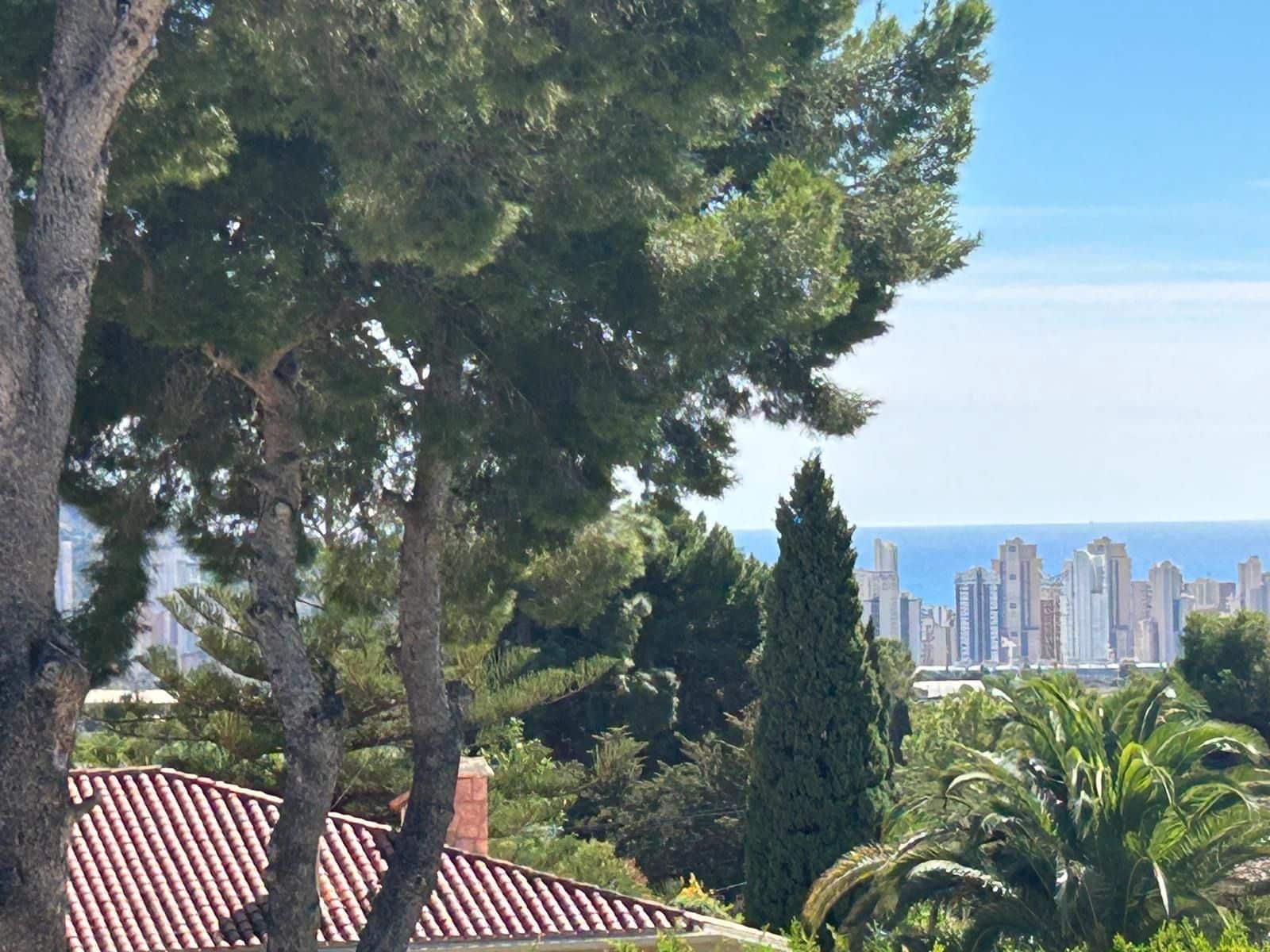 5 sypialnia Willa na sprzedaż w Benidorm z basenem garażem - 895 000 € (Ref: 9951063)
