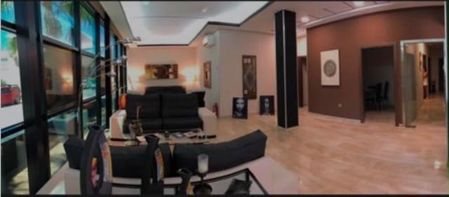 Komercyjne na sprzedaż w Alfaz del Pi / L'Alfàs del Pi - 1 950 000 € (Ref: 9956812)
