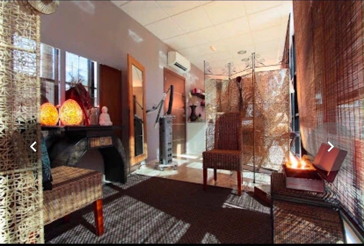 Komercyjne na sprzedaż w Alfaz del Pi / L'Alfas del Pi - 1 950 000 € (Ref: 9956812)