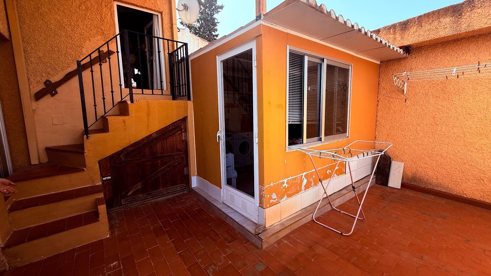 3 soverom Kjedet enebolig til salgs i Benidorm med svømmebasseng garasje - € 710 000 (Ref: 9981812)