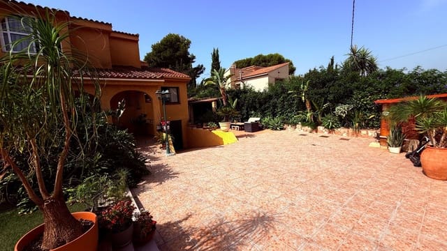 3 soverom Kjedet enebolig til salgs i Rincón Bajo, Benidorm med svømmebasseng garasje - € 710 000 (Ref: 9981812)