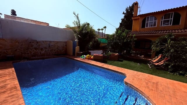 3 soverom Kjedet enebolig til salgs i Rincón Bajo, Benidorm med svømmebasseng garasje - € 710 000 (Ref: 9981812)
