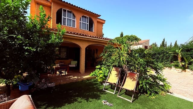 3 soverom Kjedet enebolig til salgs i Rincón Bajo, Benidorm med svømmebasseng garasje - € 710 000 (Ref: 9981812)