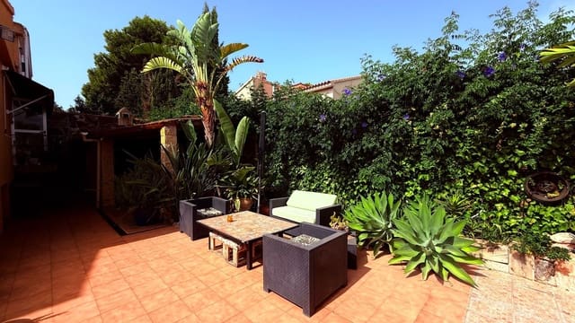 3 soverom Kjedet enebolig til salgs i Rincón Bajo, Benidorm med svømmebasseng garasje - € 710 000 (Ref: 9981812)
