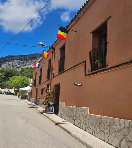 6 sovrum Gästhus/B & B till salu i Sagra - 625 000 € (Ref: 9830347)
