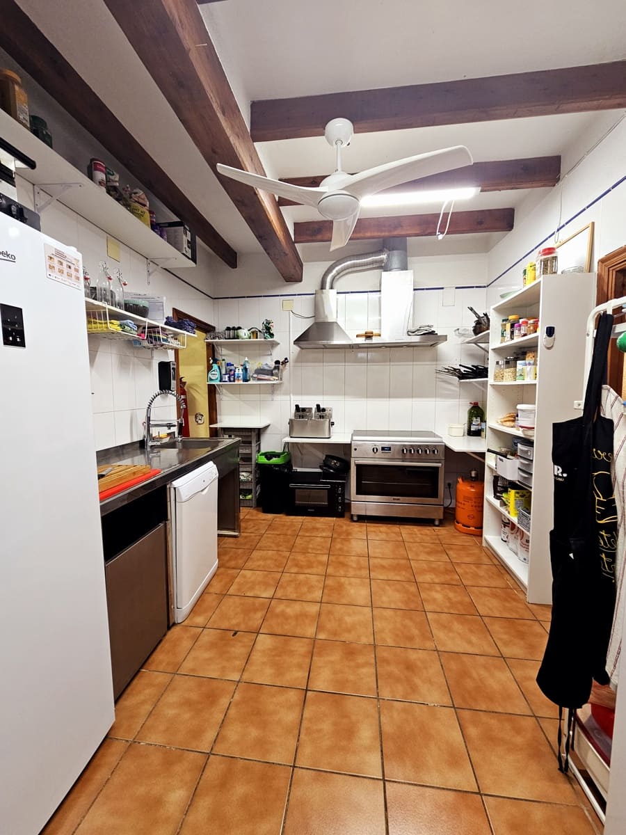 6 sovrum Gästhus/B & B till salu i Sagra - 625 000 € (Ref: 9830347)
