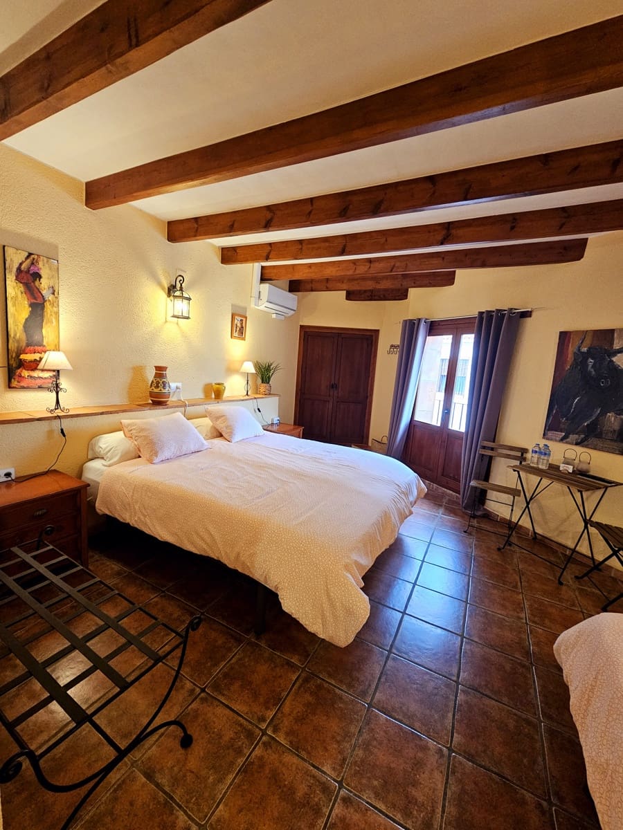 6 sovrum Gästhus/B & B till salu i Sagra - 625 000 € (Ref: 9830347)