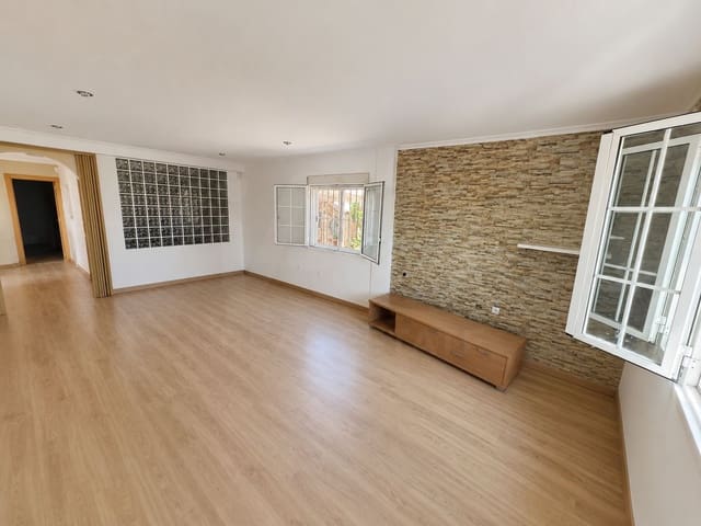 3 soveværelse Villa til salg i Aguas Nuevas, Torrevieja med swimmingpool - € 429.500 (Ref: 10001350)