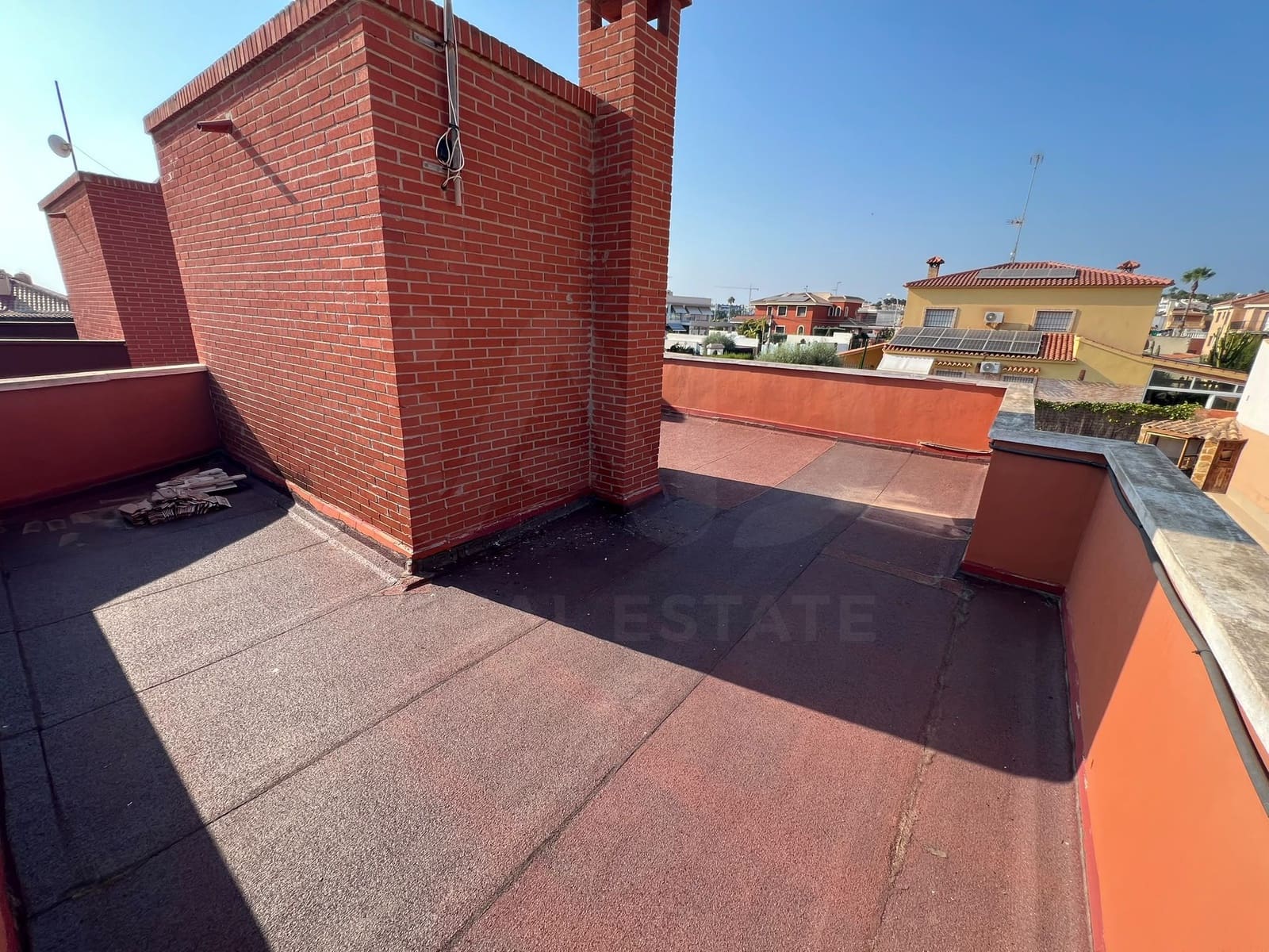 3 soveværelse Villa til salg i Torrevieja med swimmingpool - € 429.500 (Ref: 10001350)
