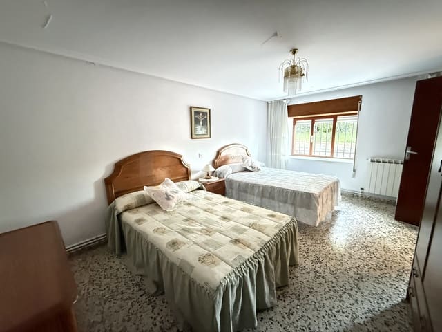 3 camera da letto Casa in vendita in Villamañán con garage - 85.000 € (Rif: 10001351)