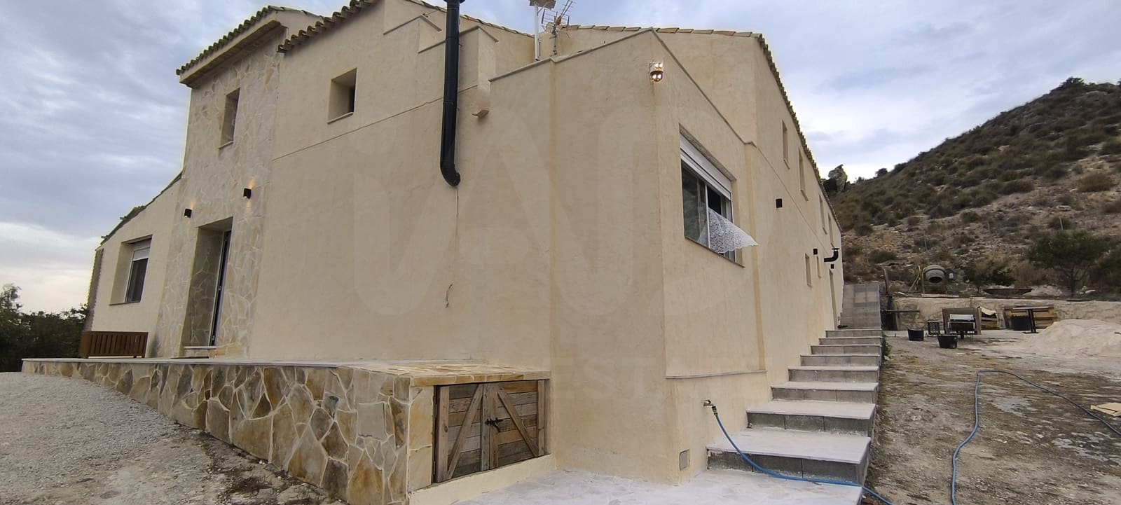 3 Zimmer Villa zu verkaufen in Aspe mit Pool - 369.000 € (Ref: 10001353)