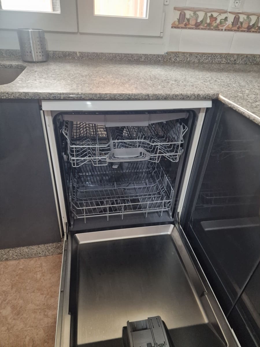 3 slaapkamer Appartement te huur in Leon stad - € 750 (Ref: 10001356)