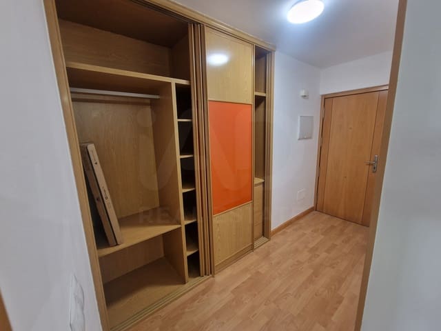 3 quarto Apartamento para arrendar em Leão cidade - 750 € (Ref: 10001356)
