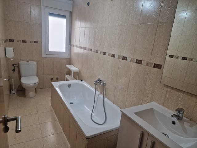 3 quarto Apartamento para arrendar em Leão cidade - 750 € (Ref: 10001356)