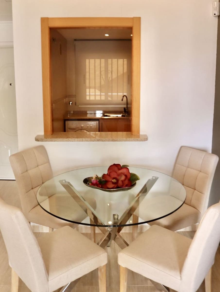 Apartamento de 2 habitaciones en Oropesa  en venta con piscina garaje - 137.000 € (Ref: 10002520)