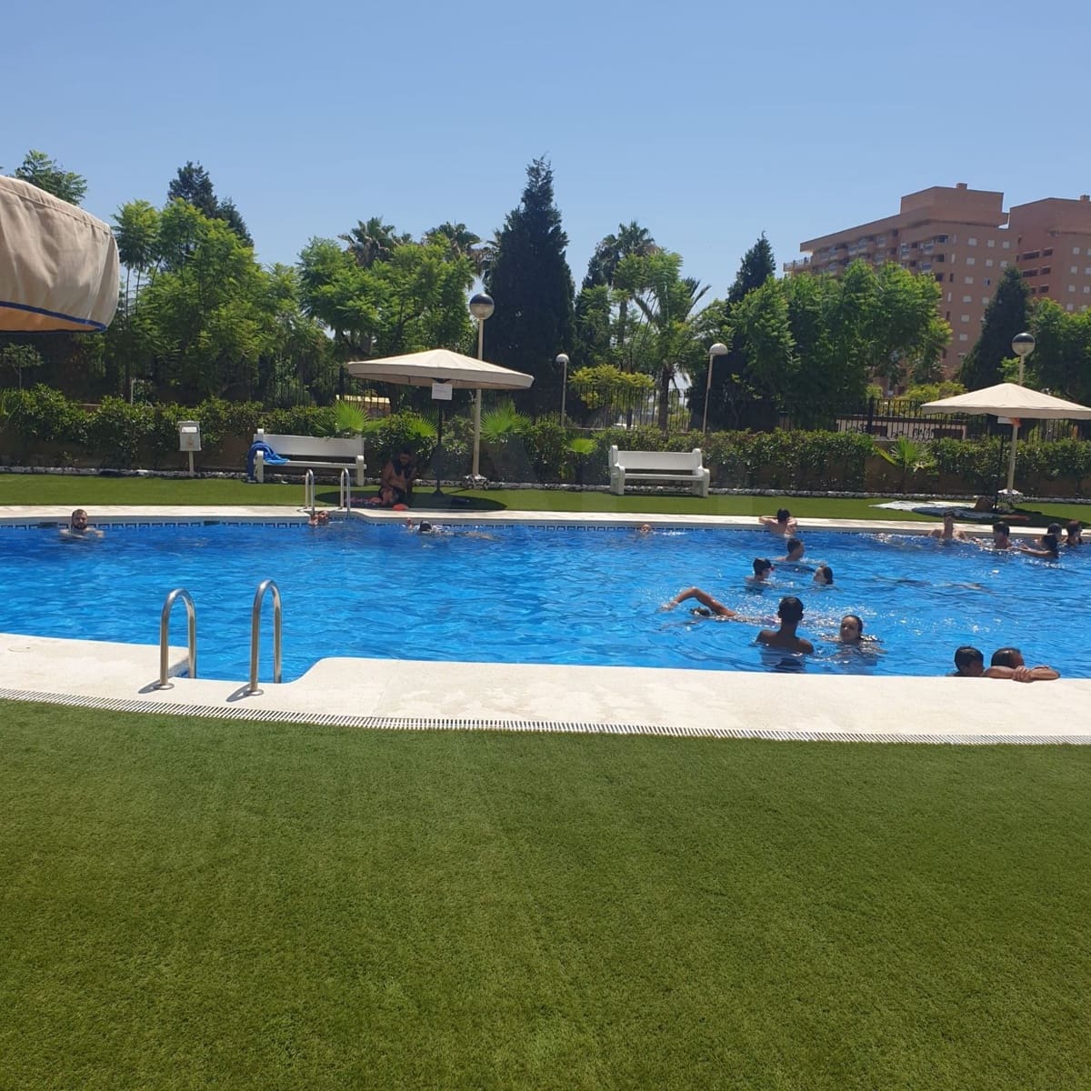 Apartamento de 2 habitaciones en Oropesa  en venta con piscina garaje - 137.000 € (Ref: 10002520)