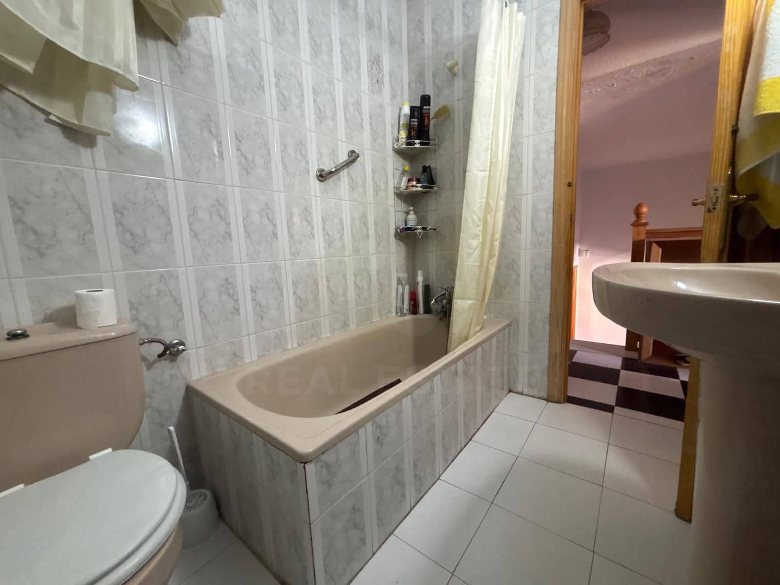 Terraced Villa for sale in El Tiemblo - € 141,050 (Ref: 10002523)
