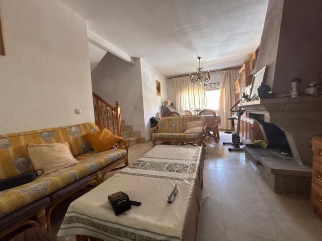 Radhus till salu i El Tiemblo - 141 050 € (Ref: 10002523)