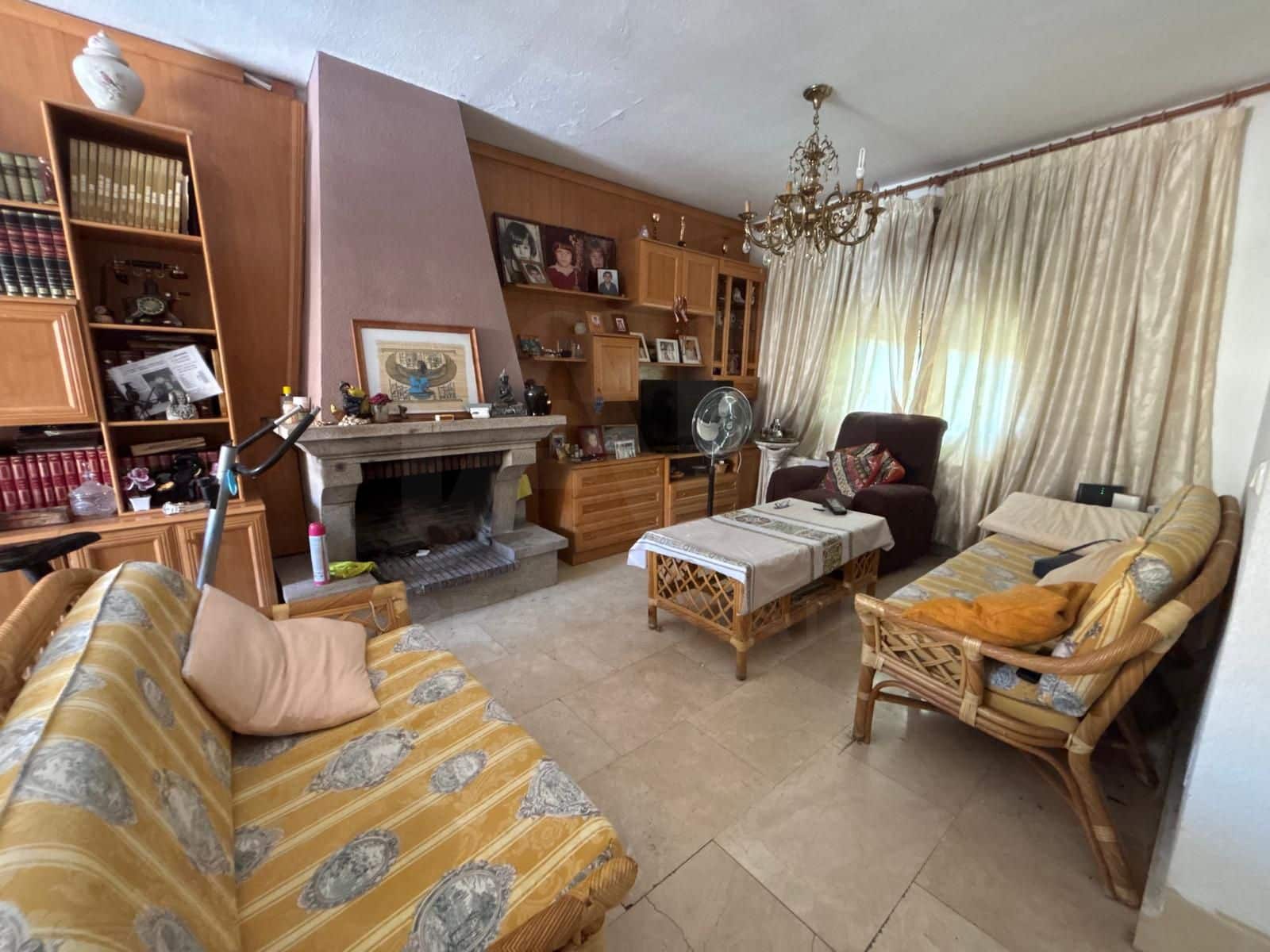 Terraced Villa for sale in El Tiemblo - € 141,050 (Ref: 10002523)