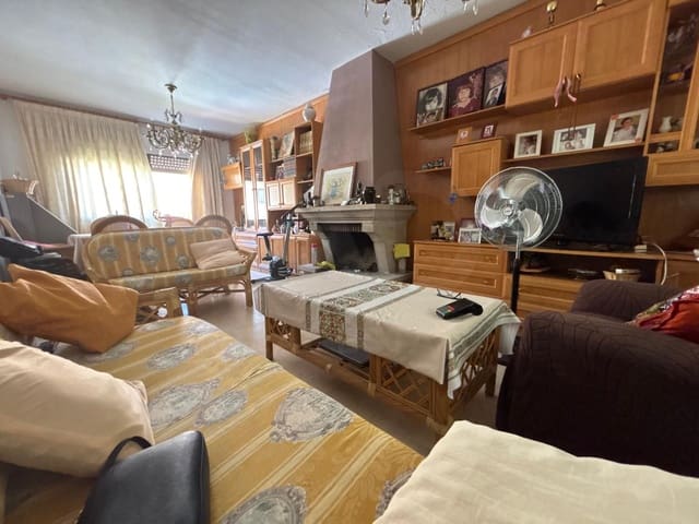 Radhus till salu i El Tiemblo - 141 050 € (Ref: 10002523)