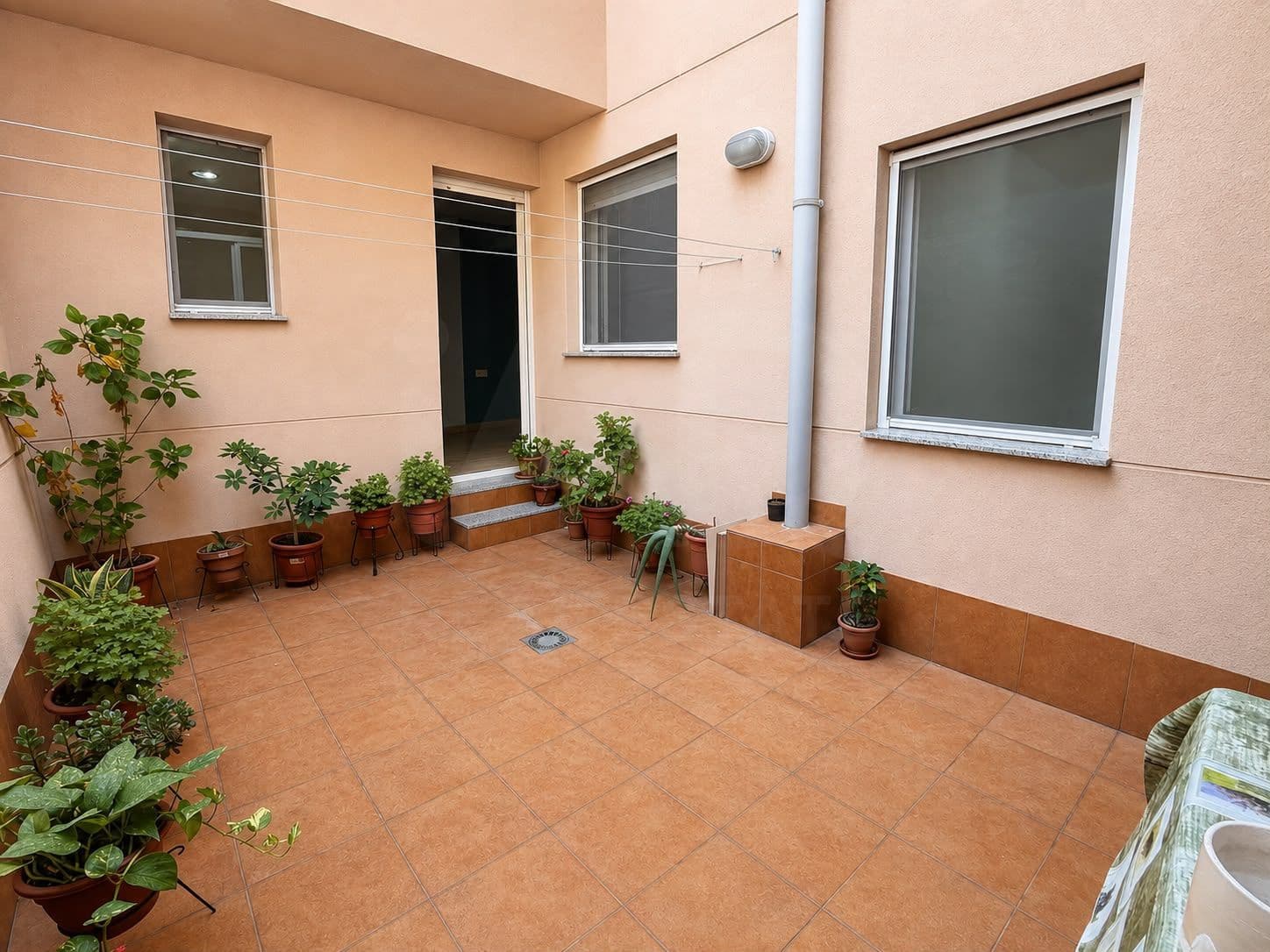 3 soveværelse Lejlighed til salg i Alicante by med garage - € 225.000 (Ref: 10002525)