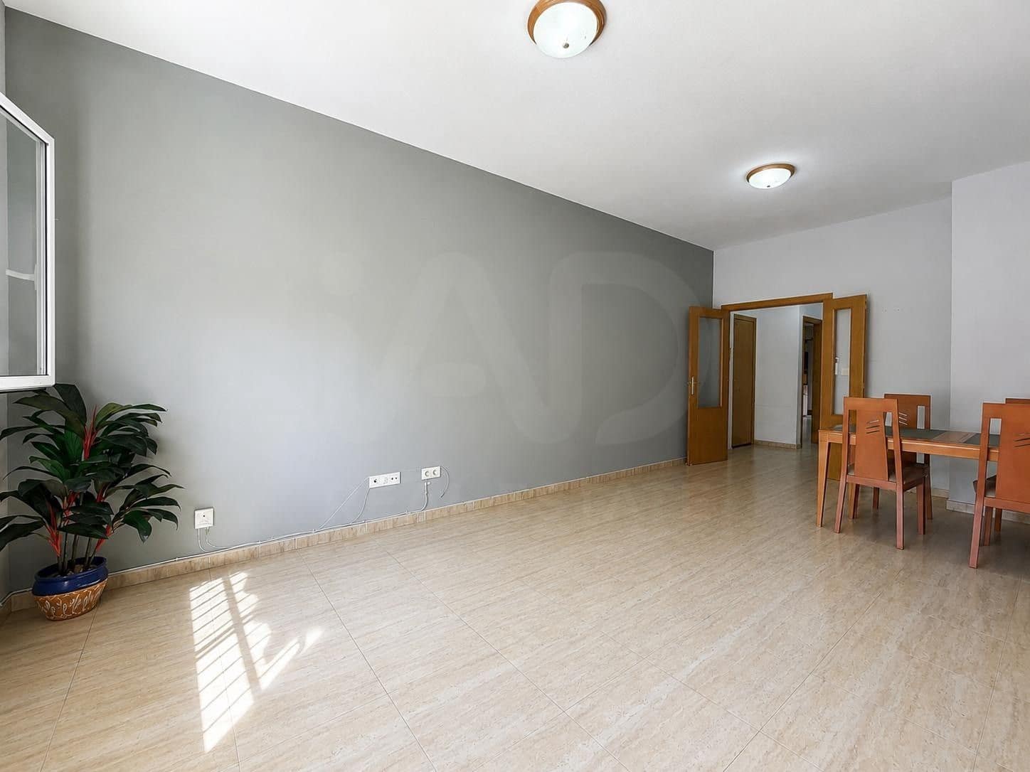 3 soveværelse Lejlighed til salg i Alicante by med garage - € 225.000 (Ref: 10002525)