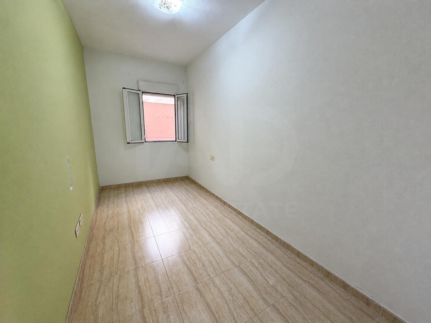 3 soveværelse Lejlighed til salg i Alicante by med garage - € 225.000 (Ref: 10002525)