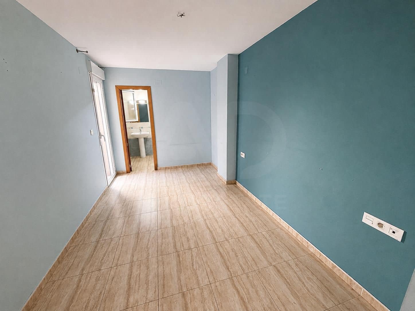 3 soveværelse Lejlighed til salg i Alicante by med garage - € 225.000 (Ref: 10002525)