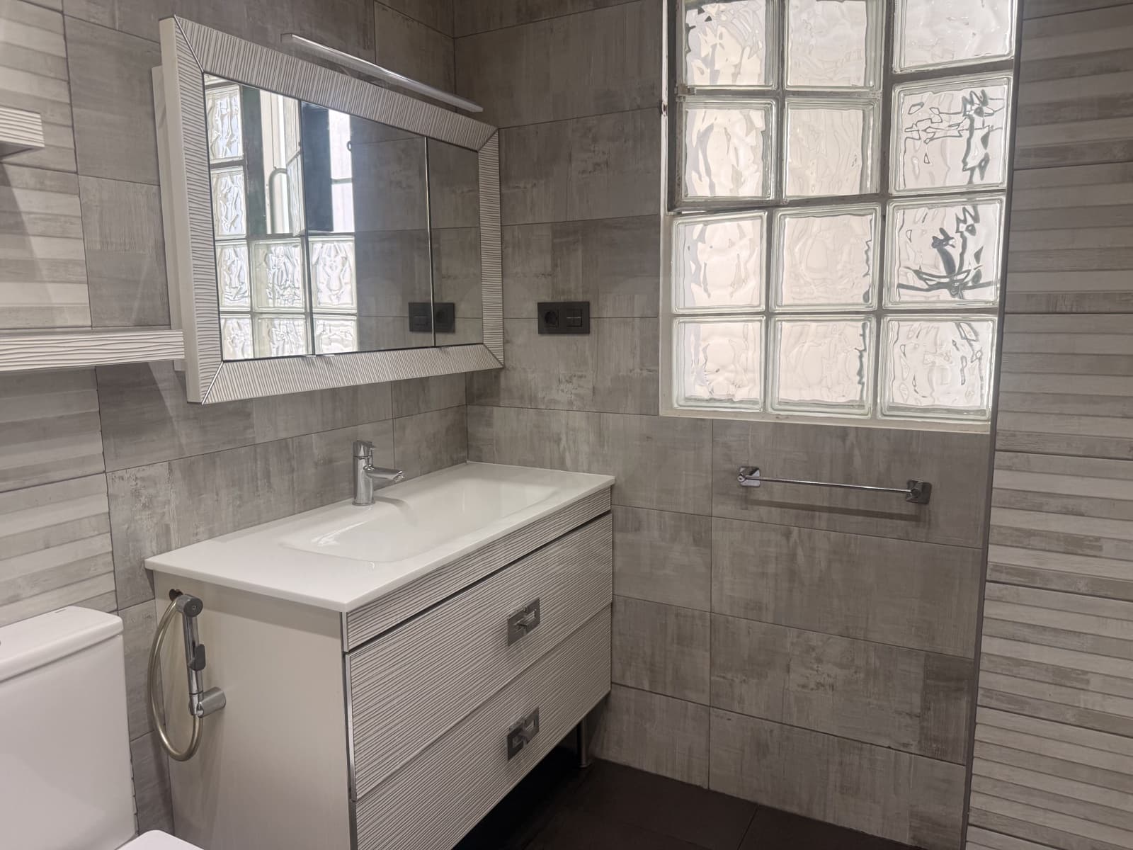 1 bedroom Apartment for sale in Zaragoza city - € 110,000 (Ref: 10002529)