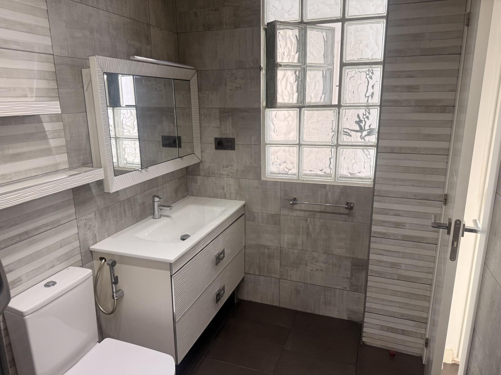 1 bedroom Apartment for sale in Zaragoza city - € 110,000 (Ref: 10002529)