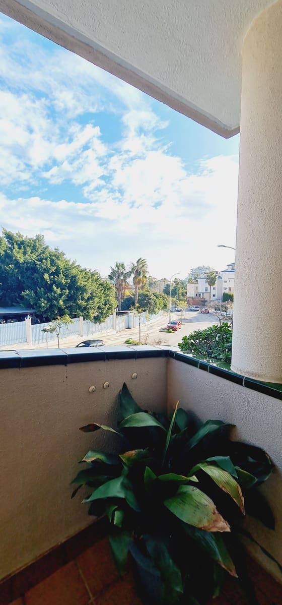 2 soverom Leilighet til salgs i Benalmadena med garasje - € 349 900 (Ref: 10002535)