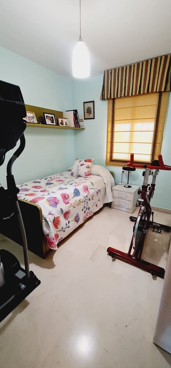 2 soverom Leilighet til salgs i Benalmadena med garasje - € 349 900 (Ref: 10002535)