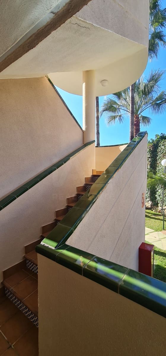 2 soverom Leilighet til salgs i Benalmadena med garasje - € 349 900 (Ref: 10002535)