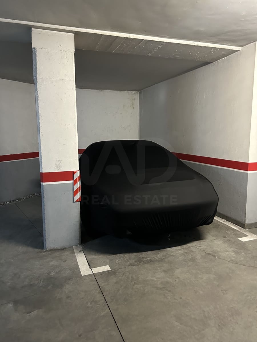 Garaje en León ciudad en venta - 9.600 € (Ref: 10004736)